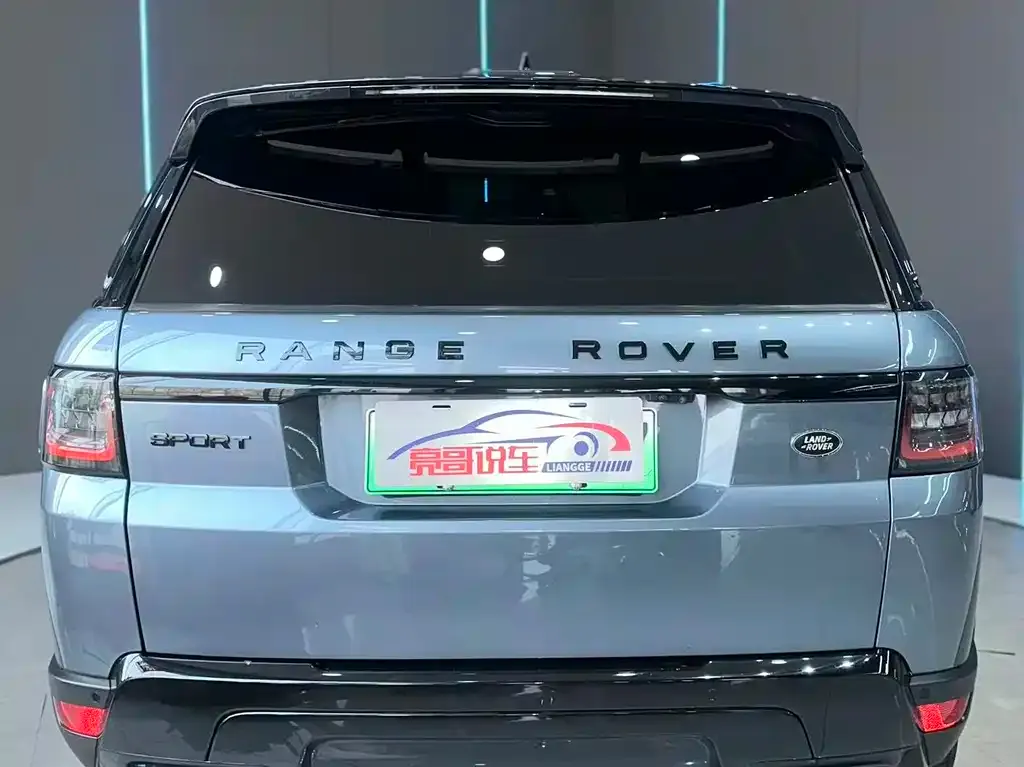 Land Rover Sport PHEV — фото 8