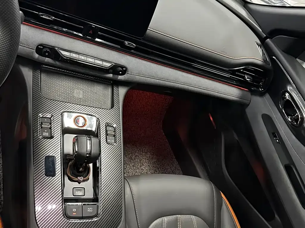 GAC Motor Shadow Leopard — фото 10