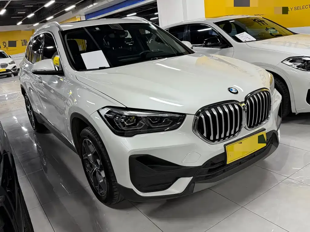 BMW X1 — фото 5