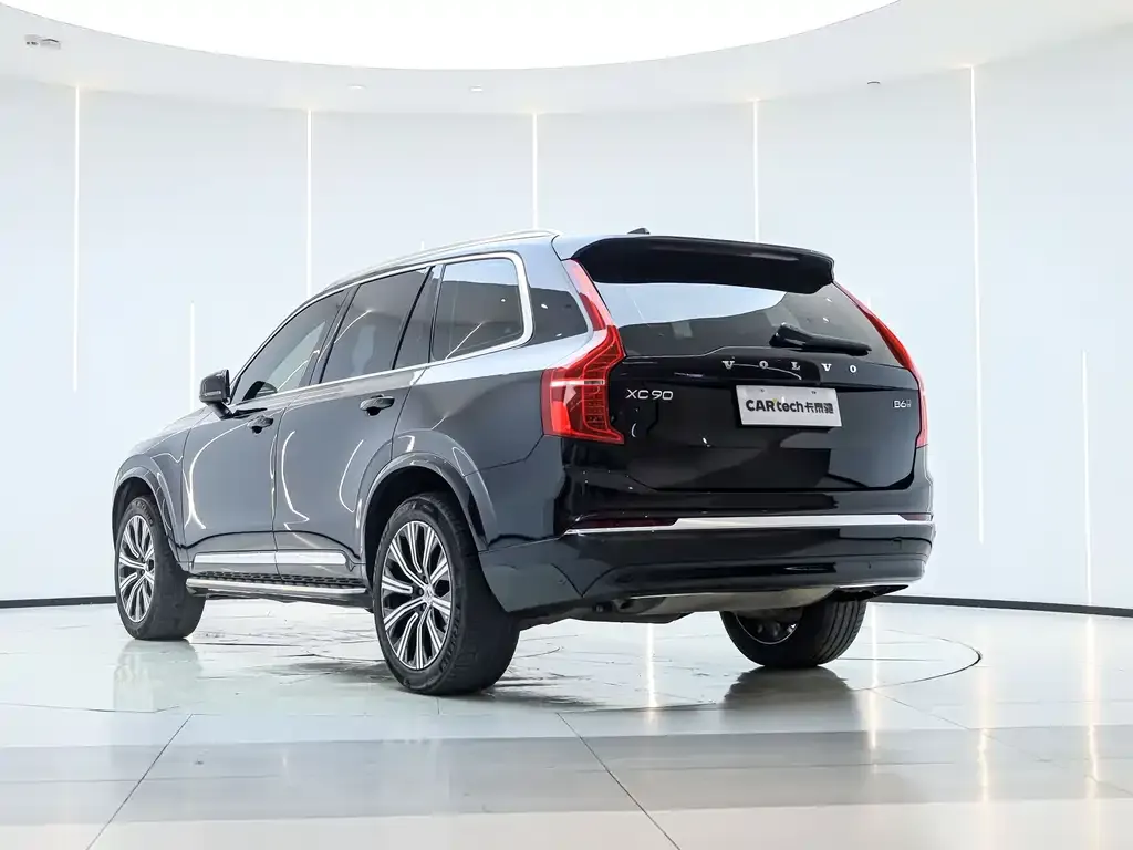 Volvo XC90 — фото 7