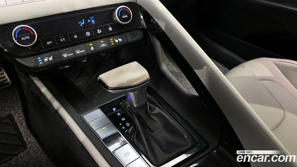 Hyundai AVANTE — фото 2