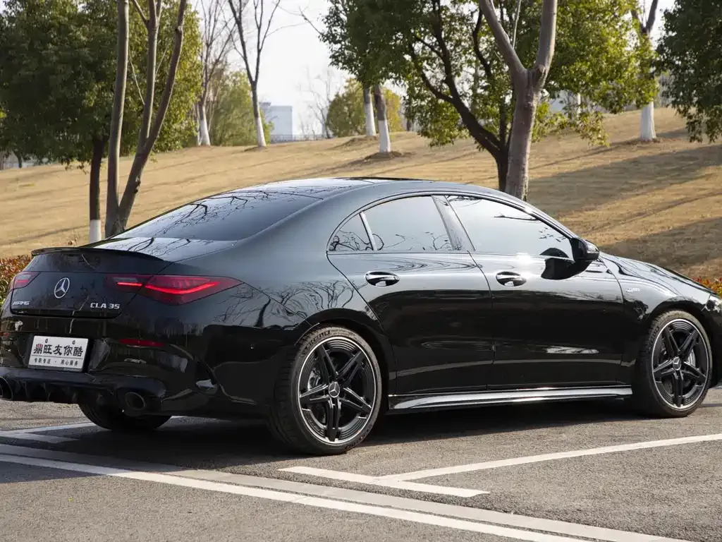 Mercedes-Benz CLA AMG — фото 7