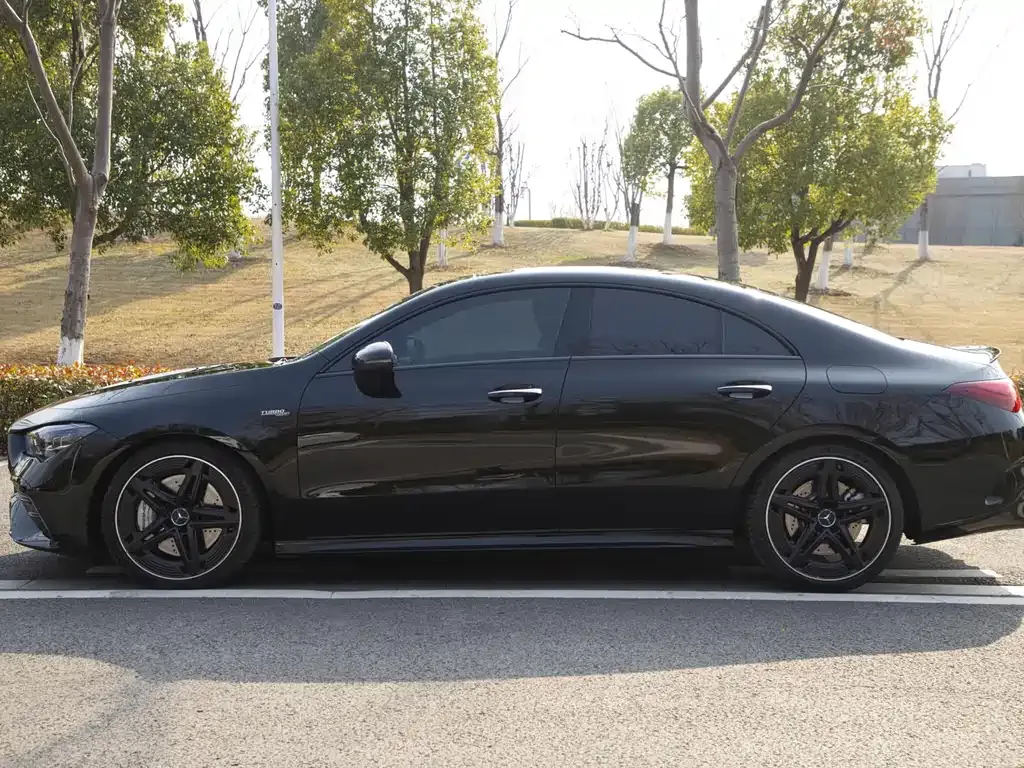 Mercedes-Benz CLA AMG — фото 8