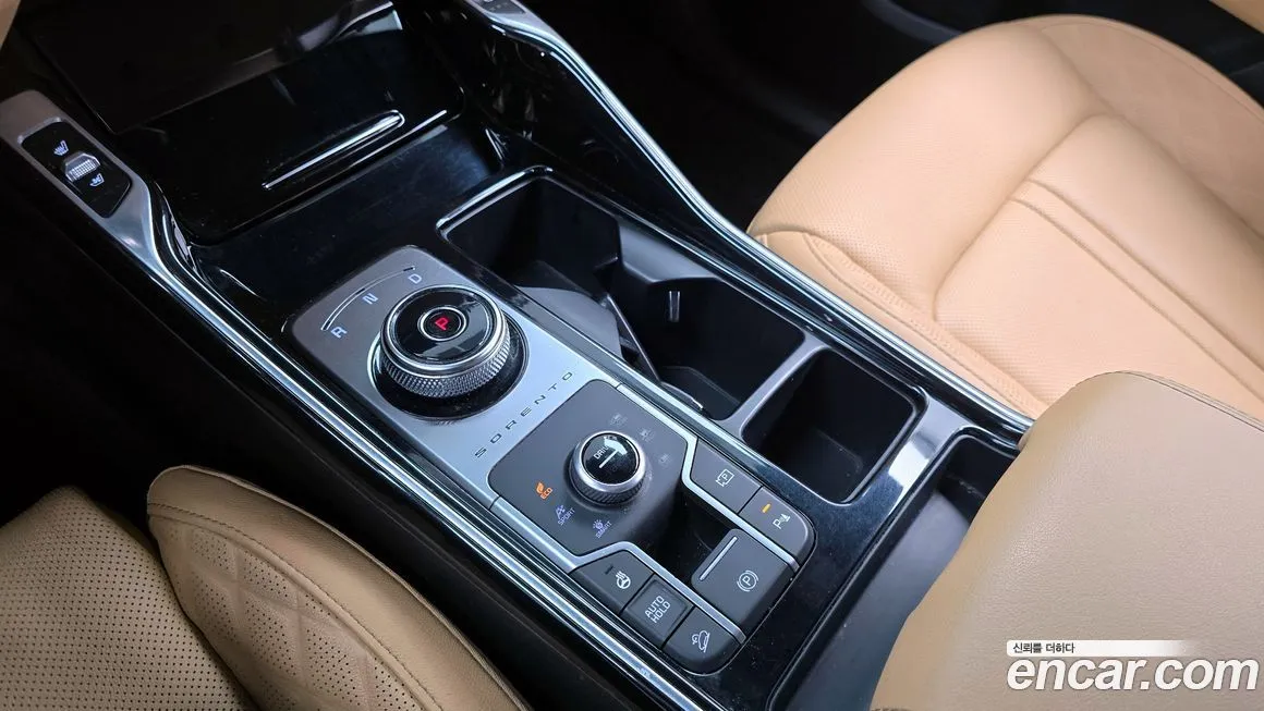 Kia Sorento — фото 6
