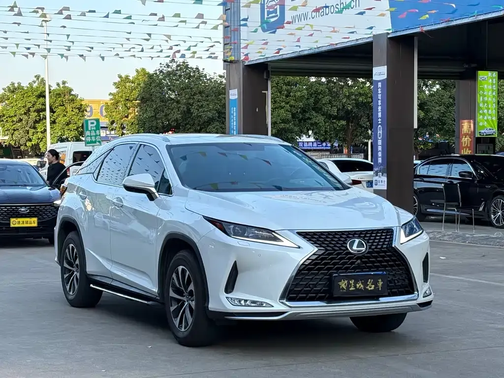Lexus RX — фото 10
