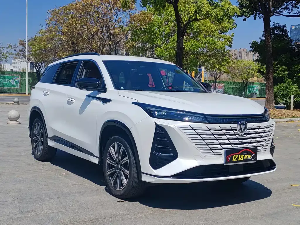 Changan CS75PLUS — фото 10