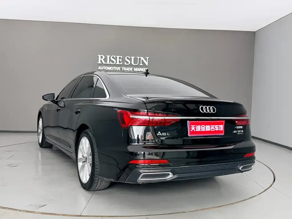 Audi A6L — фото 10