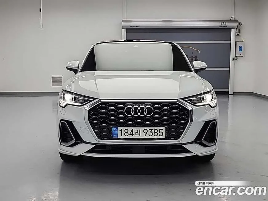 Audi Q3 — фото 1