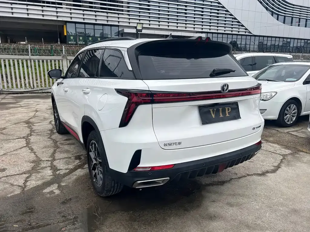 Changan CS75PLUS — фото 4