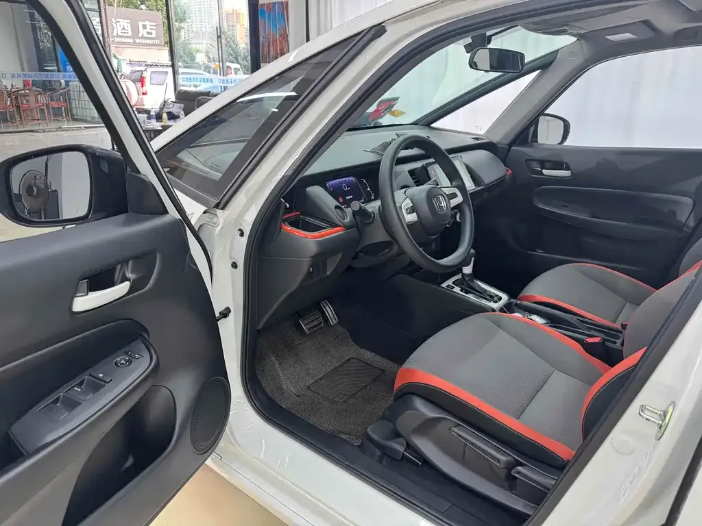 Honda Fit — фото 4