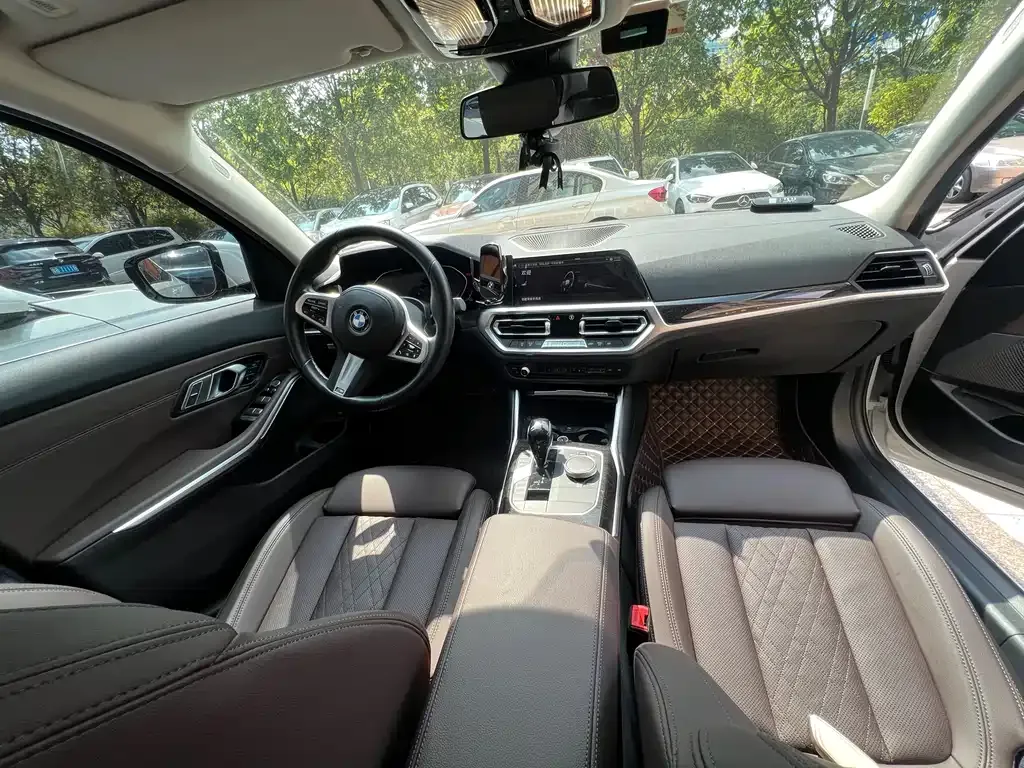 BMW 3 Series — фото 10