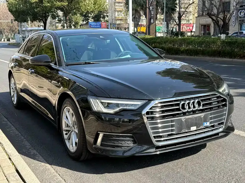 Audi A6L — фото 7