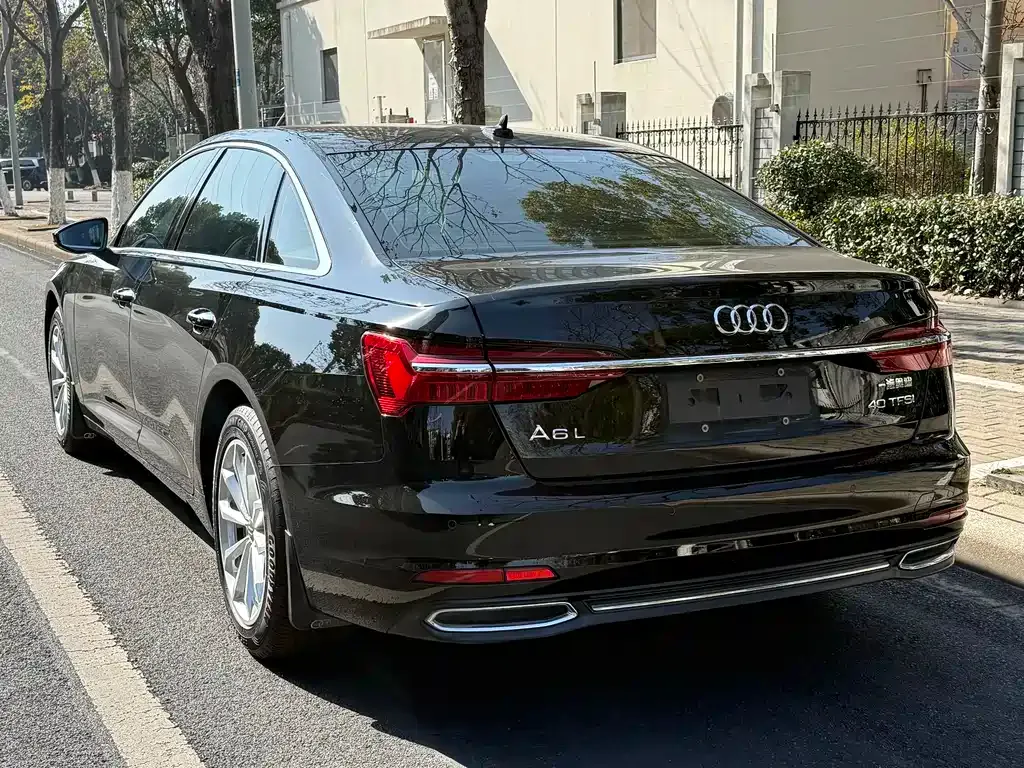 Audi A6L — фото 8