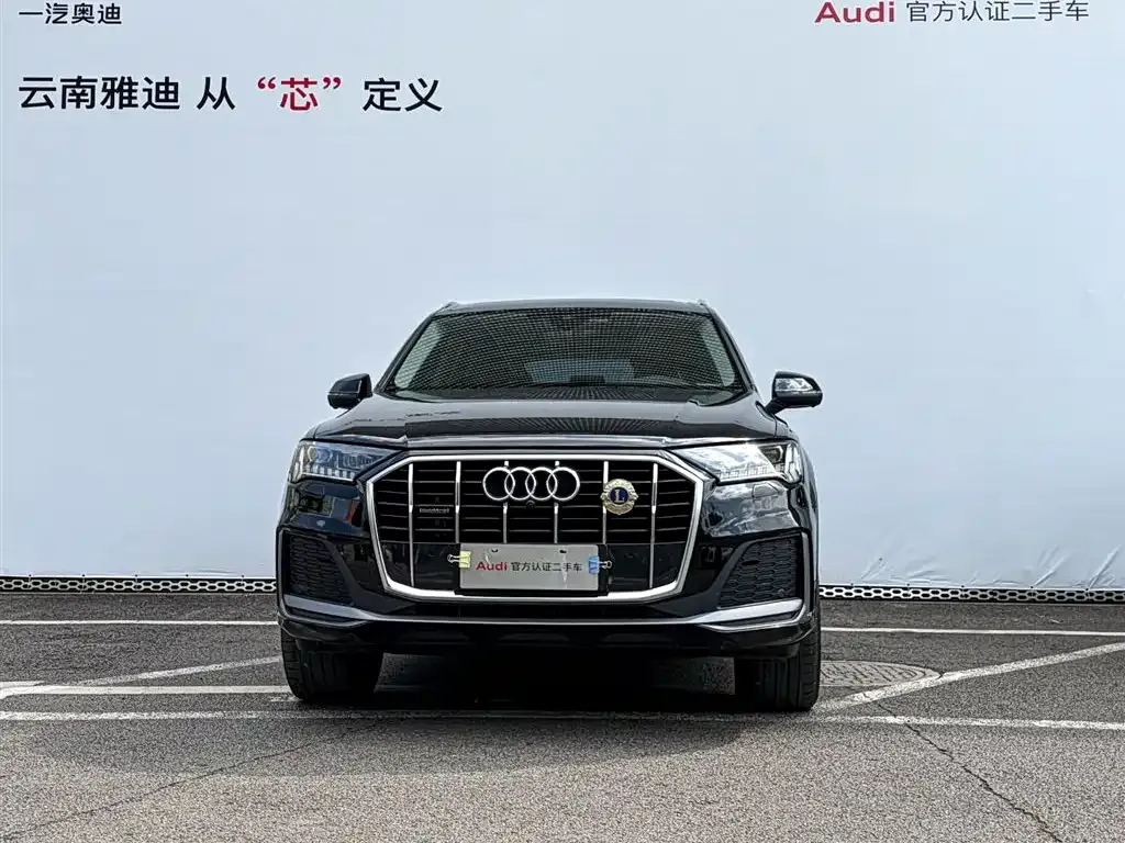 Audi Q7 — фото 10