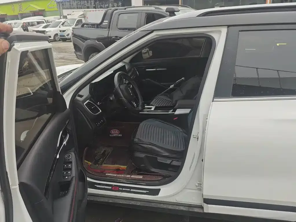 Kia KX3 — фото 3