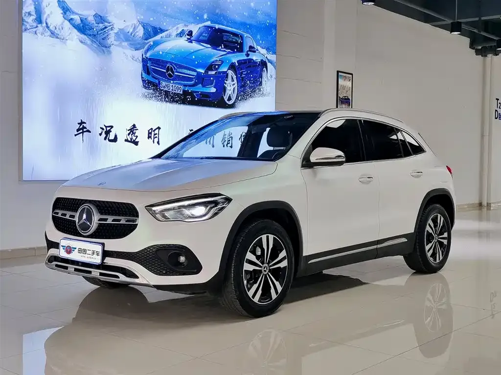 Mercedes-Benz GLA — фото 1