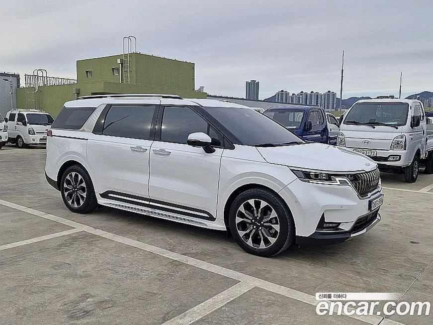 Kia Carnival — фото 2