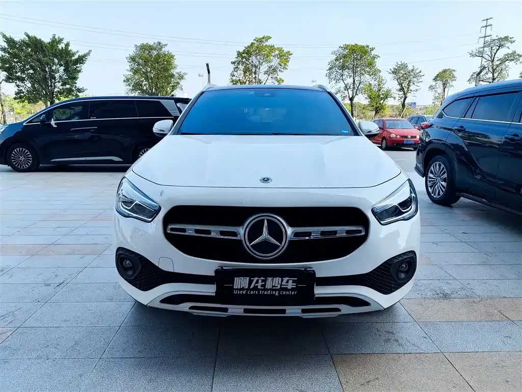 Mercedes-Benz GLA — фото 7