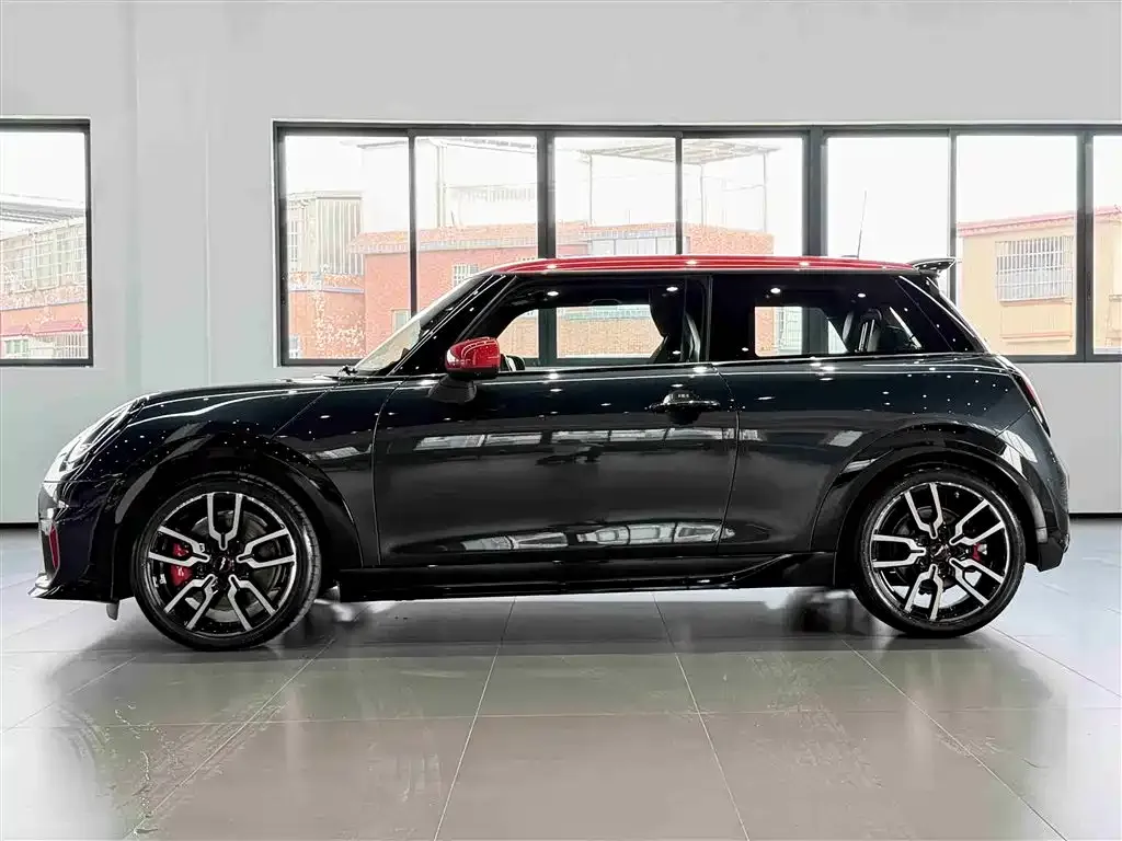 MINI JCW (John Cooper Works) — фото 3