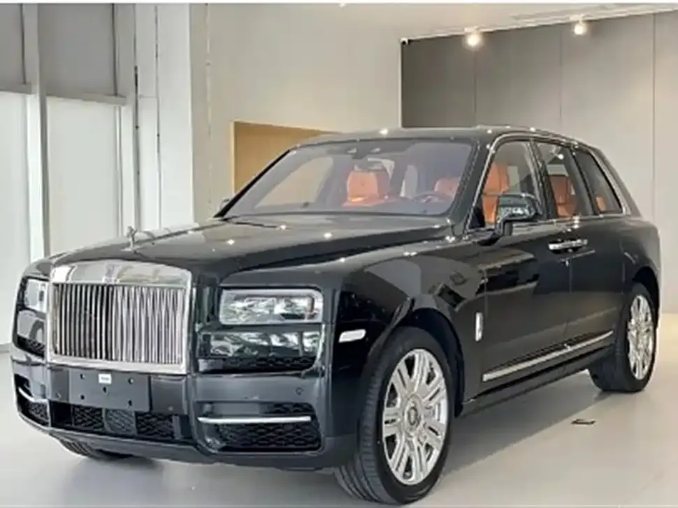 Rolls-Royce Cullinan — фото 1