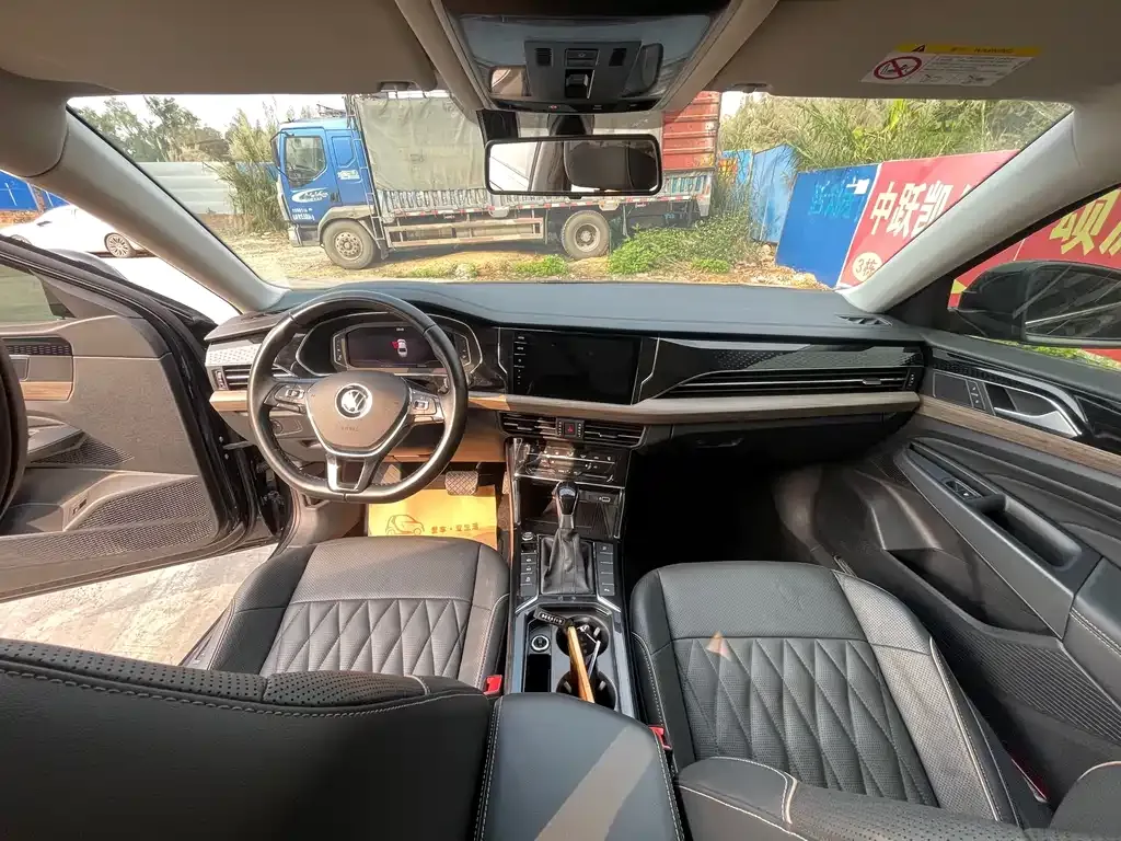Volkswagen Passat — фото 4