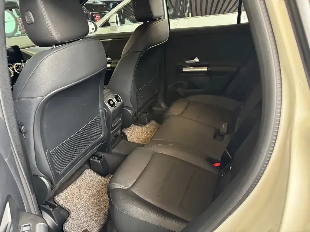 Mercedes-Benz GLA — фото 2