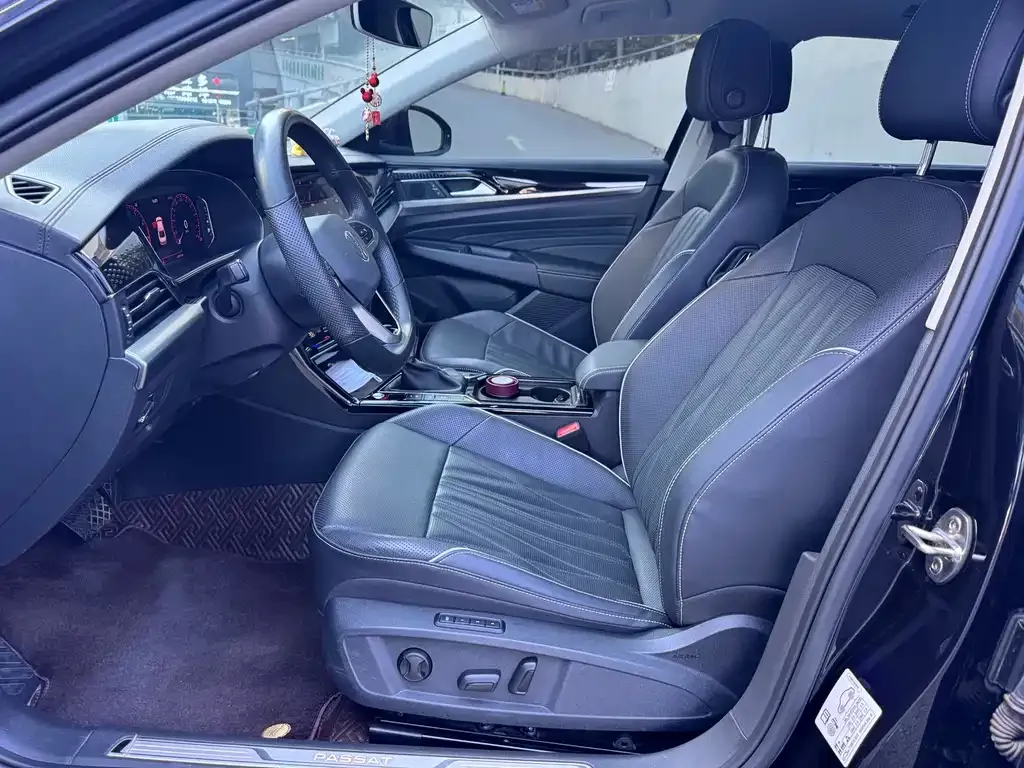 Volkswagen Passat — фото 7