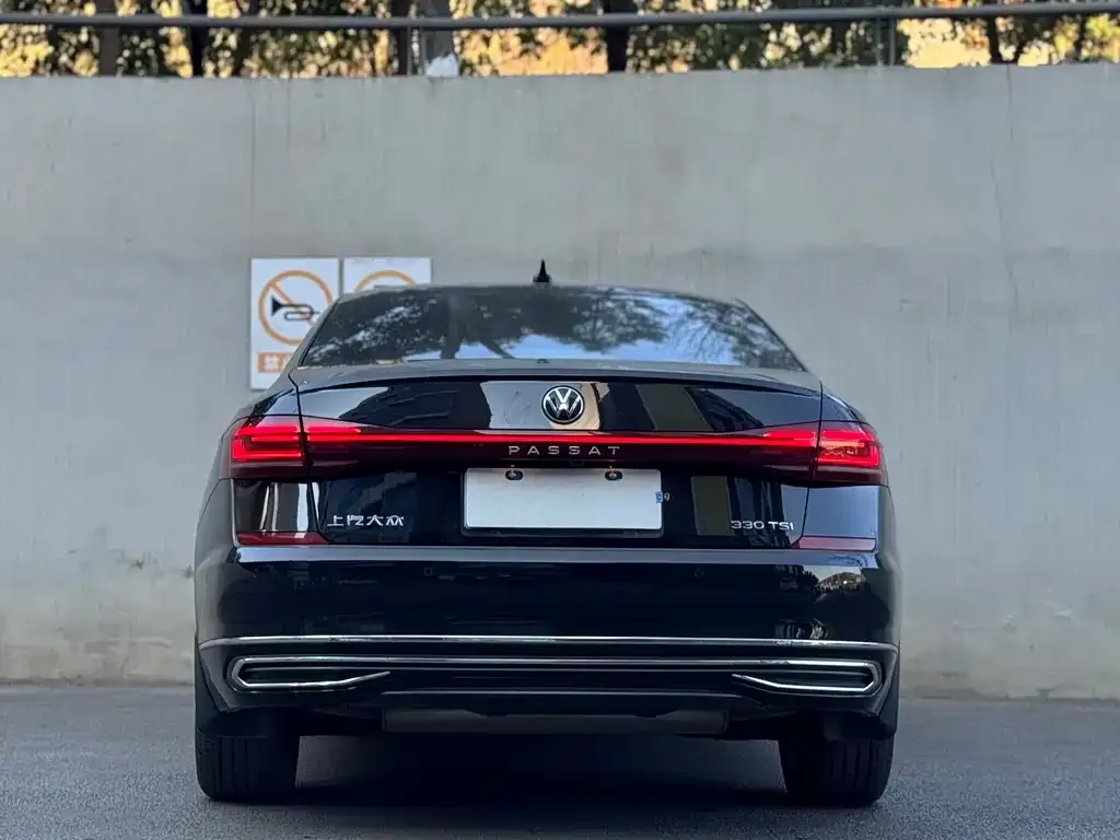 Volkswagen Passat — фото 2