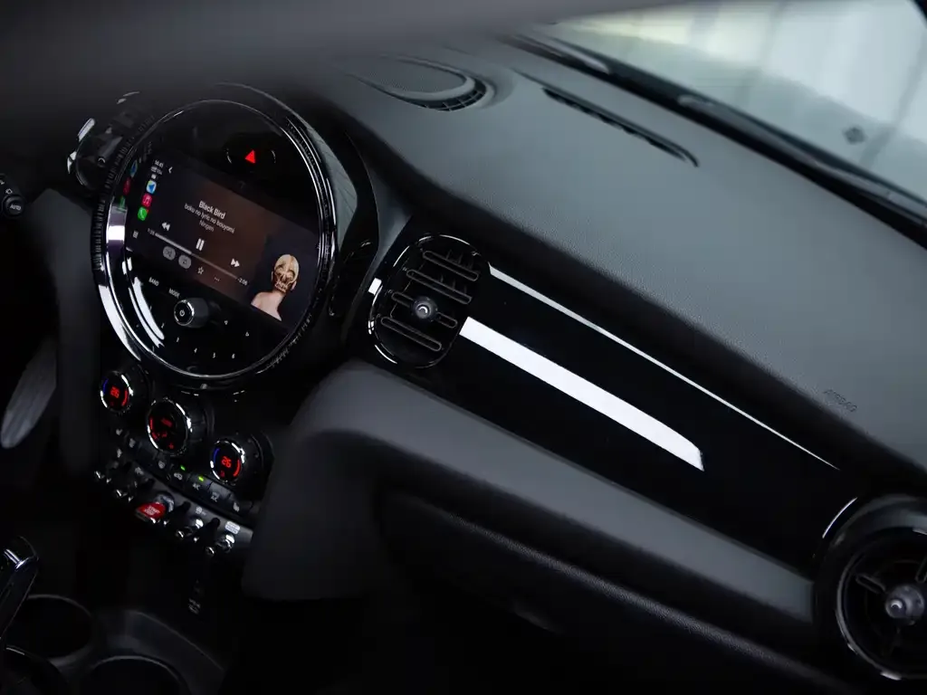 MINI JCW (John Cooper Works) — фото 10