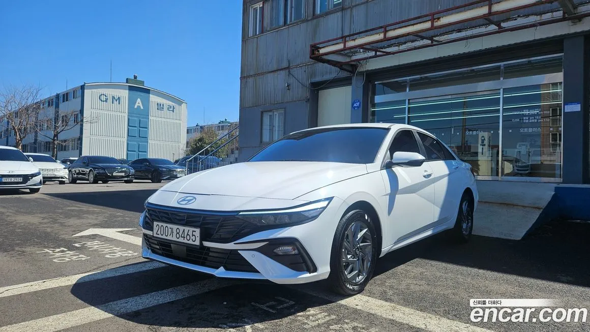 Hyundai AVANTE — фото 1