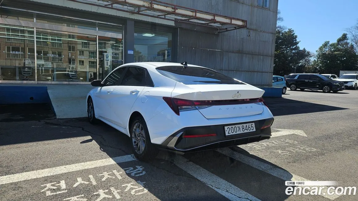 Hyundai AVANTE — фото 4