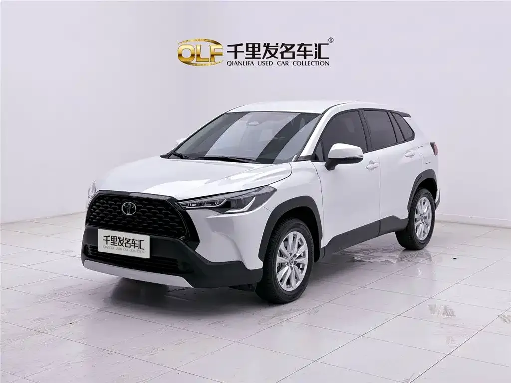 Toyota Corolla Cross — фото 1