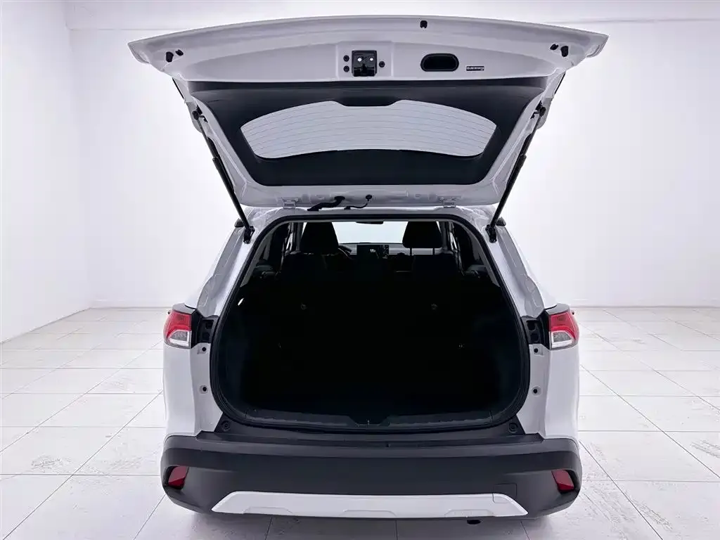 Toyota Corolla Cross — фото 4
