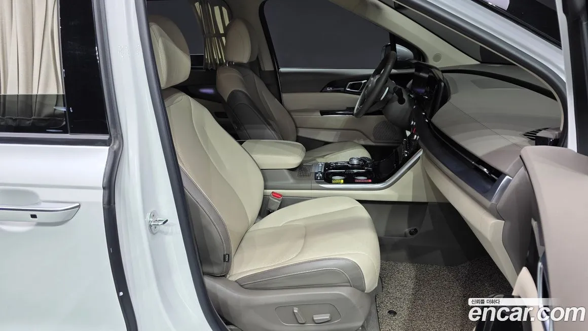Kia Carnival — фото 2