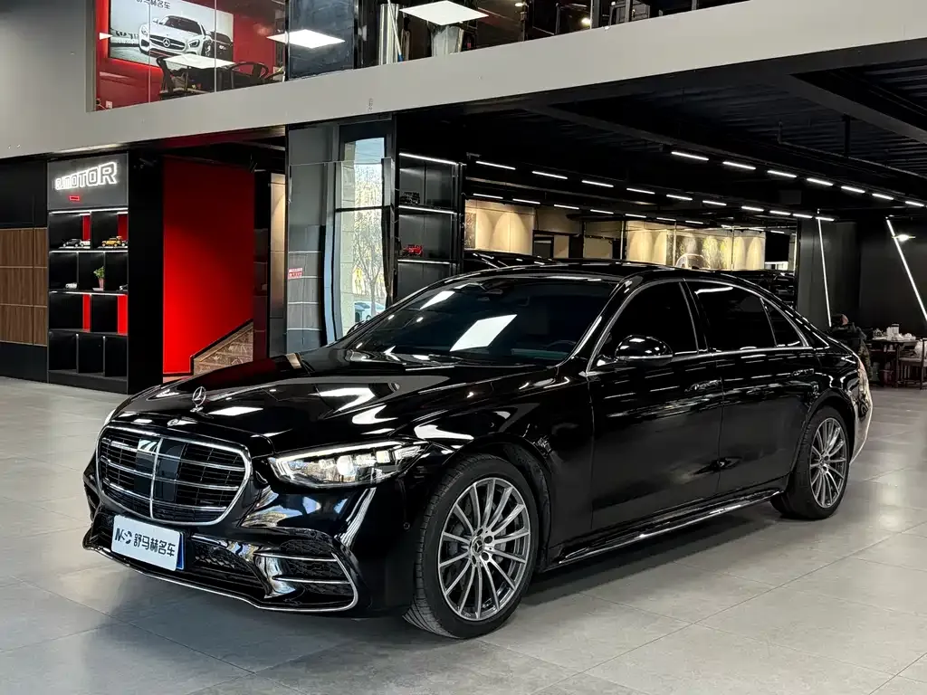 Mercedes-Benz S-Class — фото 1