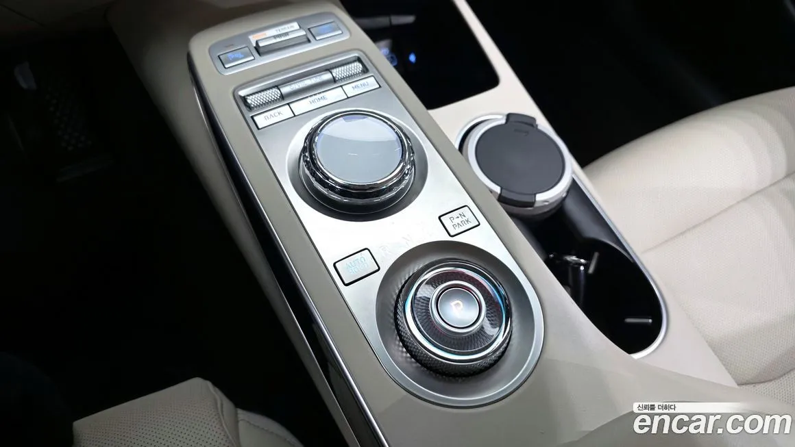 Genesis GV70 — фото 10