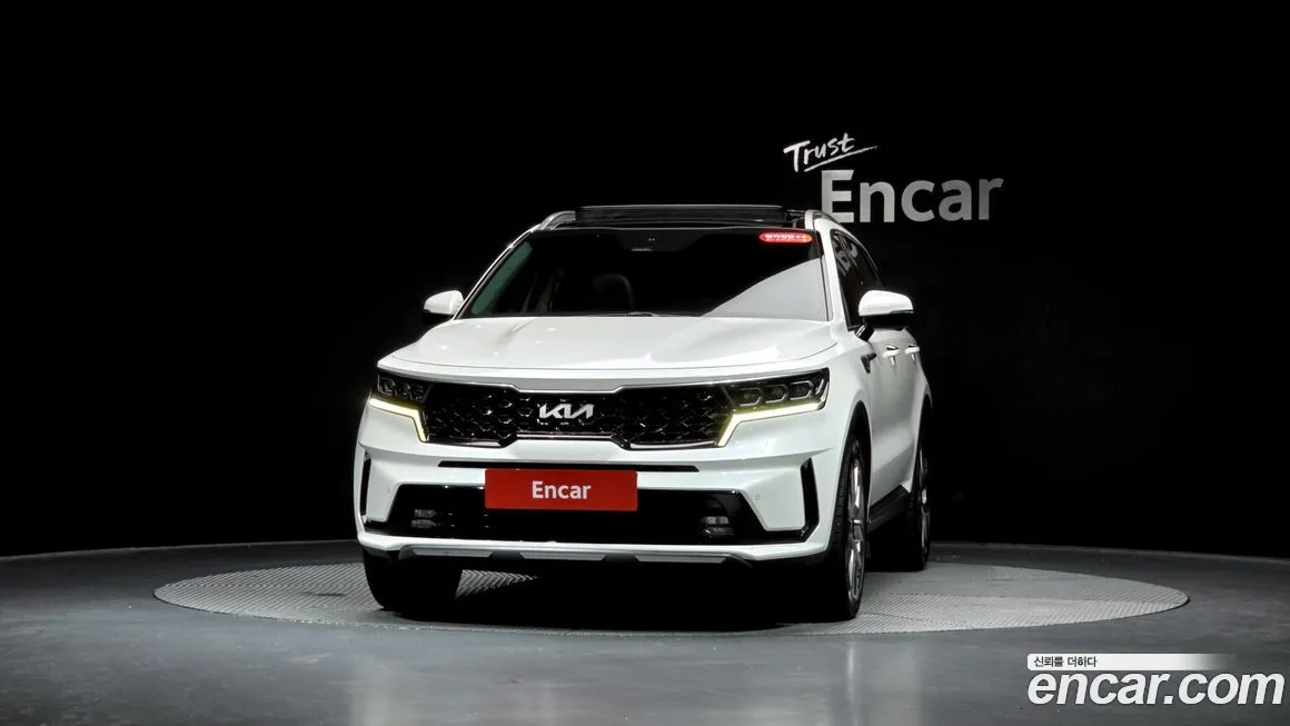 Kia Sorento — фото 8