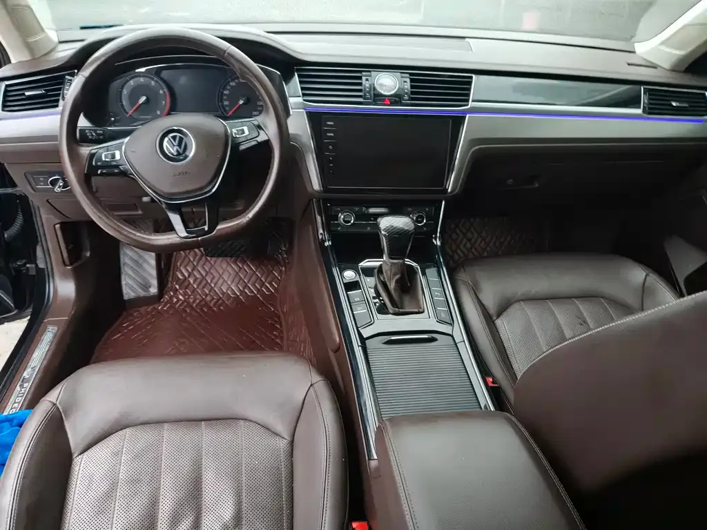 Volkswagen Phideon — фото 3