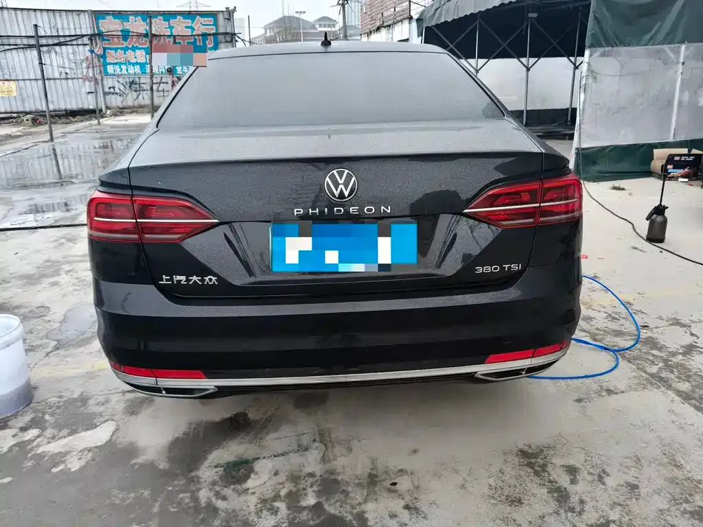 Volkswagen Phideon — фото 6
