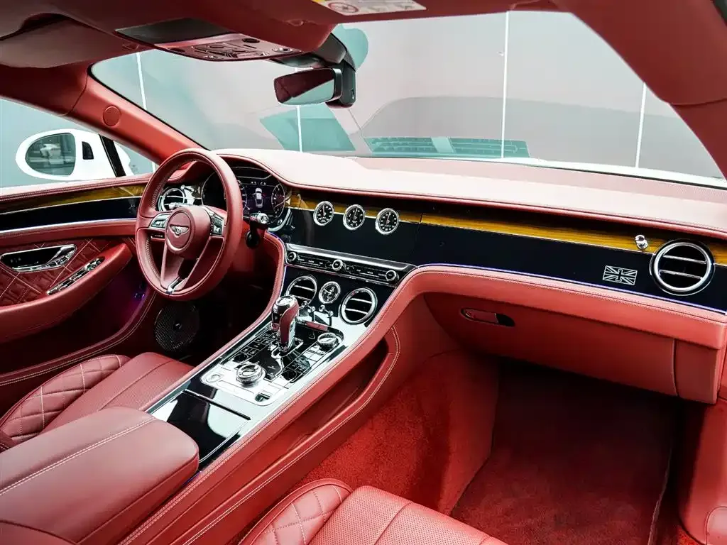 Bentley Continental — фото 10