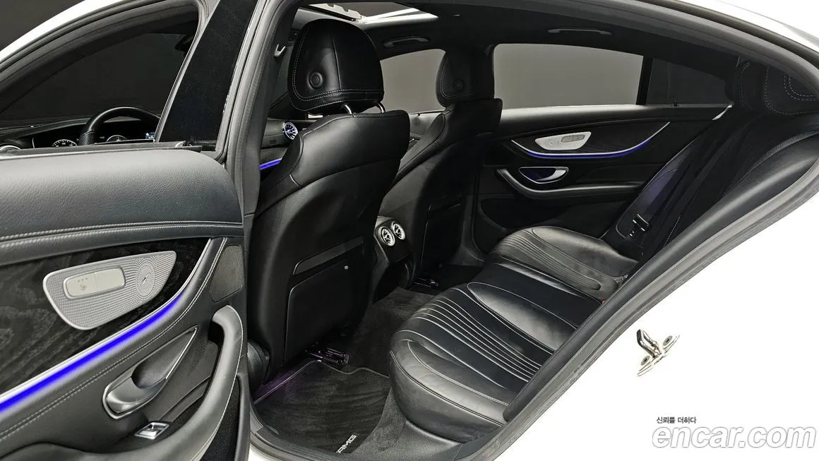 Mercedes-Benz CLS-Class — фото 10