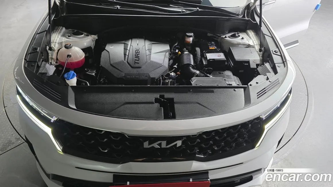Kia Sorento — фото 10