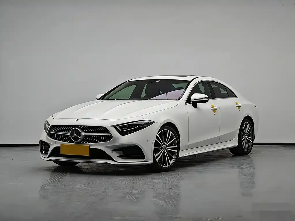 Mercedes-Benz CLS — фото 1
