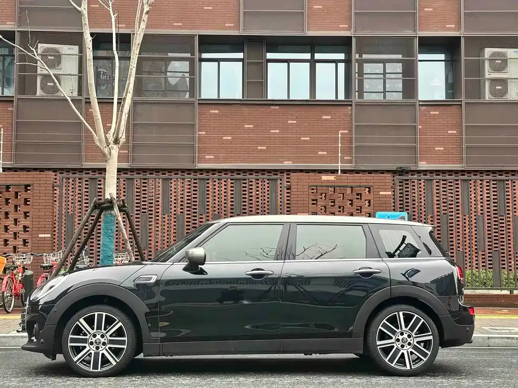 MINI Clubman — фото 9
