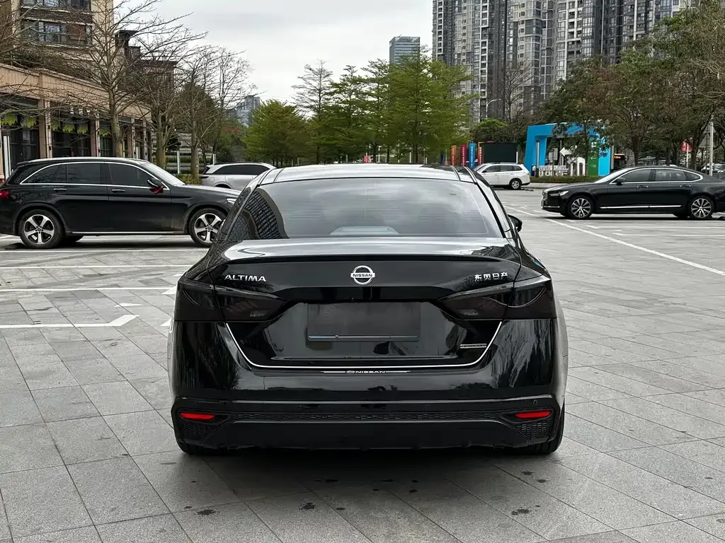 Nissan Teana — фото 3