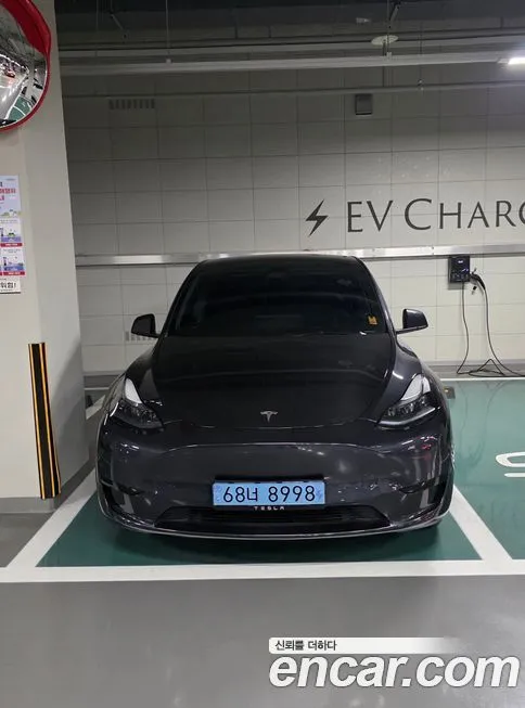 Tesla Model Y — фото 1