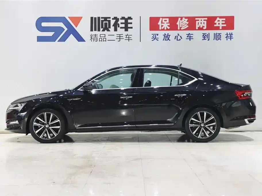 Skoda Superb — фото 3