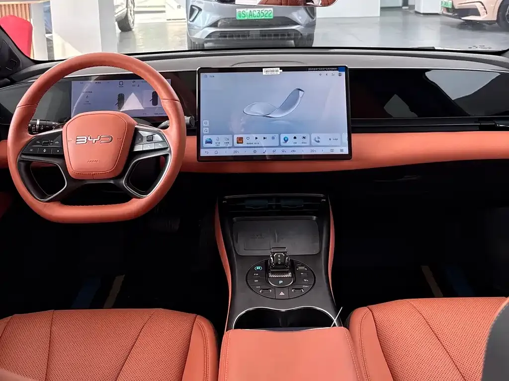 BYD Seal — фото 4