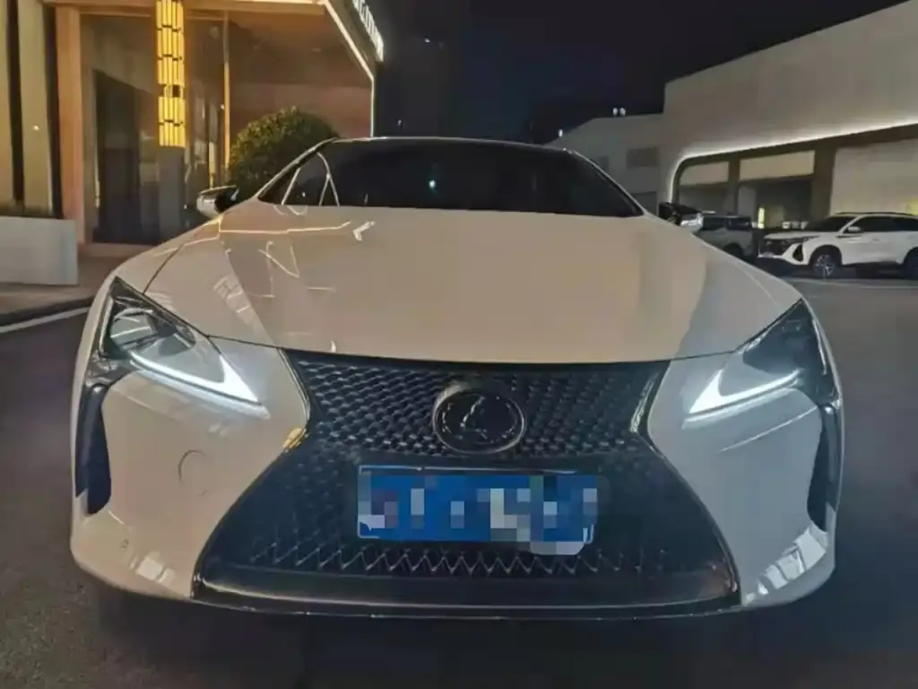 Lexus LC — фото 1