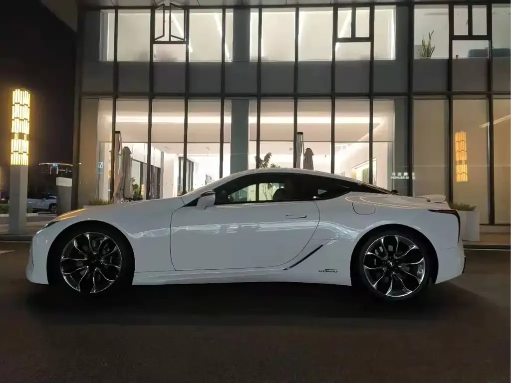 Lexus LC — фото 2